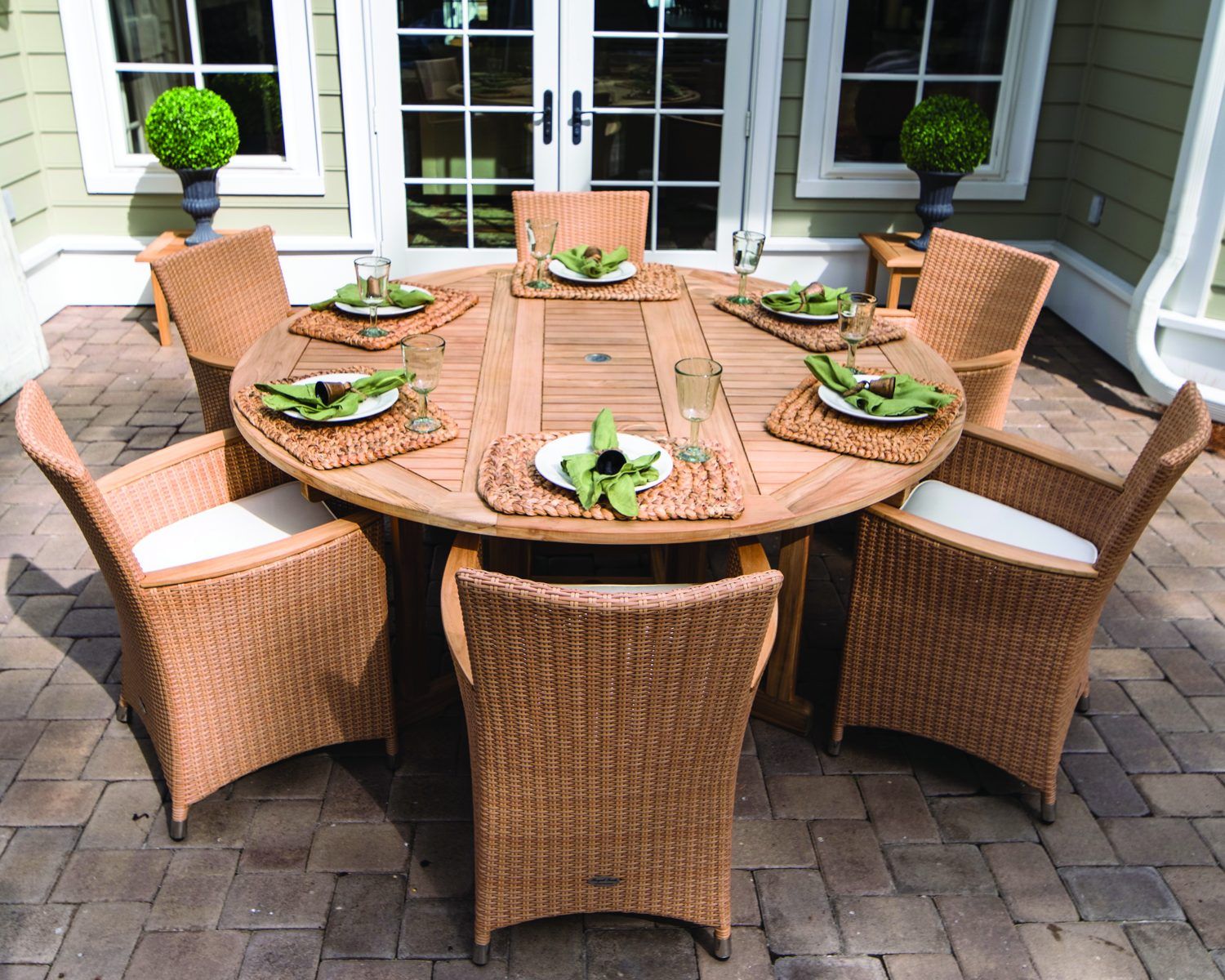 Royal Teak Collection